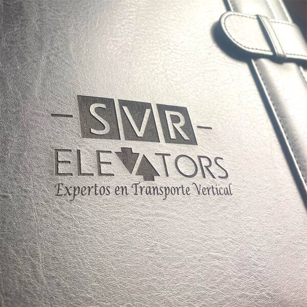 Regalo Corporativo Carpeta Simil Cuero con Calculadora y Cierre         loading=