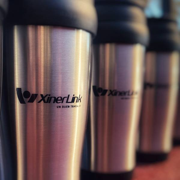 Regalo Corporativo Mug Térmico Simple         loading=